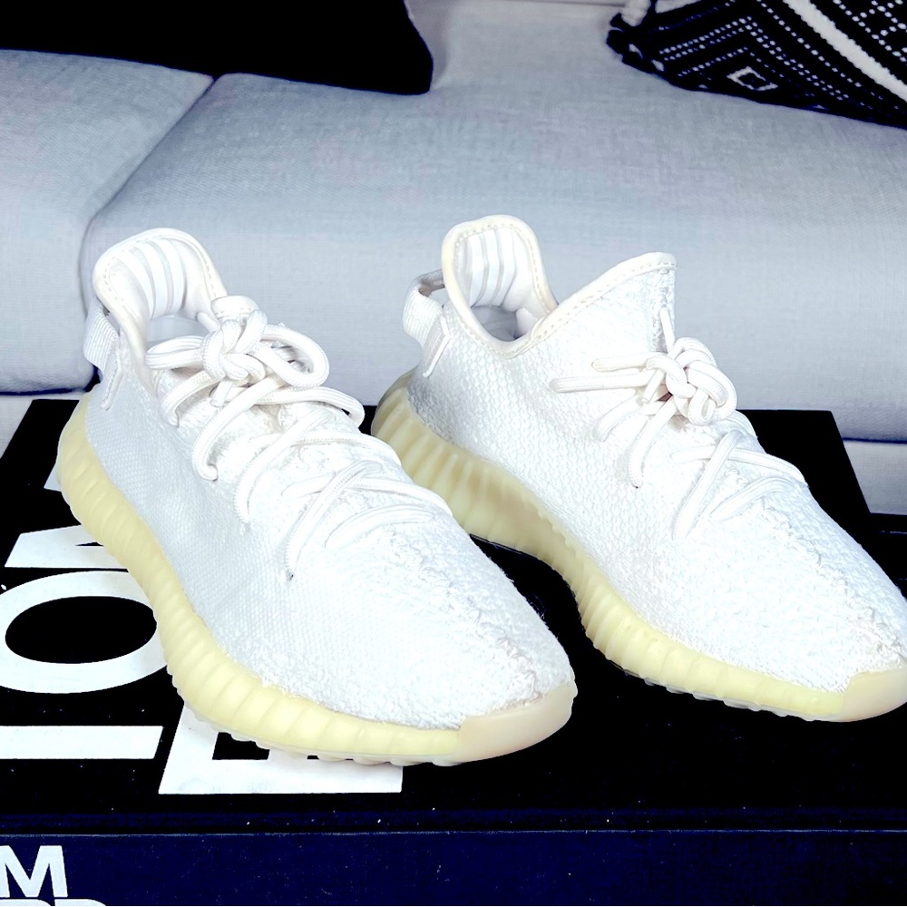 Yeezy Boost 350 V2 ‘Cream White’ Women Size: 7 Men Size: 5.5 Color: White/Cream - Picture 9 of 9
